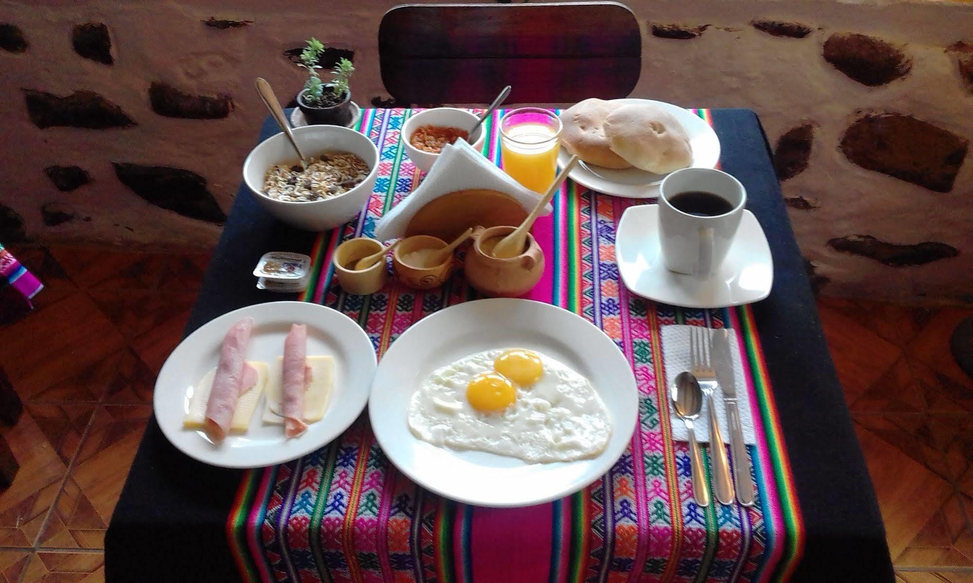 Hostal Iskay Ollantaytambo Bagian luar foto